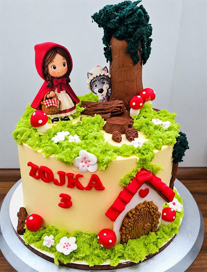 Torta Červená čiapočka s vlkom, hríbikmi a domčekom, nápis Zojka 3